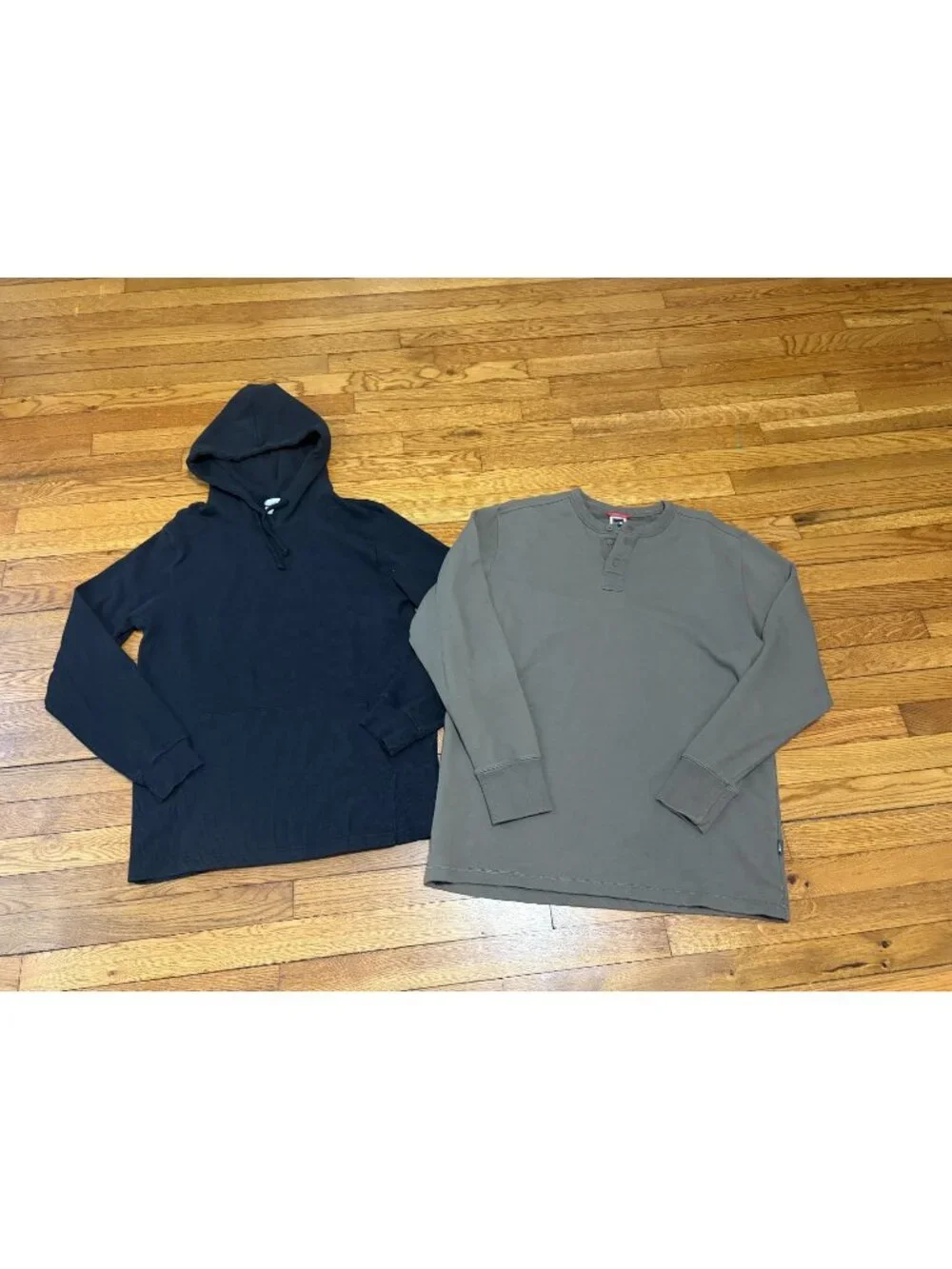 The North Face Mens Black Hoodie Sweatshirt & Gray Henley Shirt Size Large lot 2